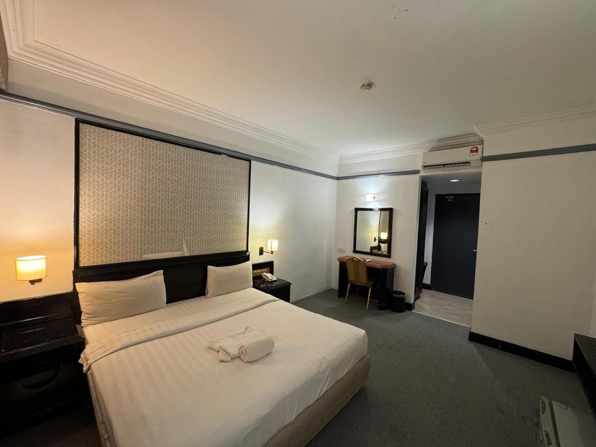 Hotel Deleeton Kota Kinabalu Exterior foto